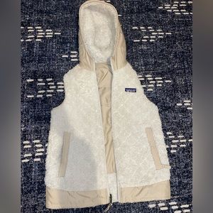 Patagonia tan Sherpa vest